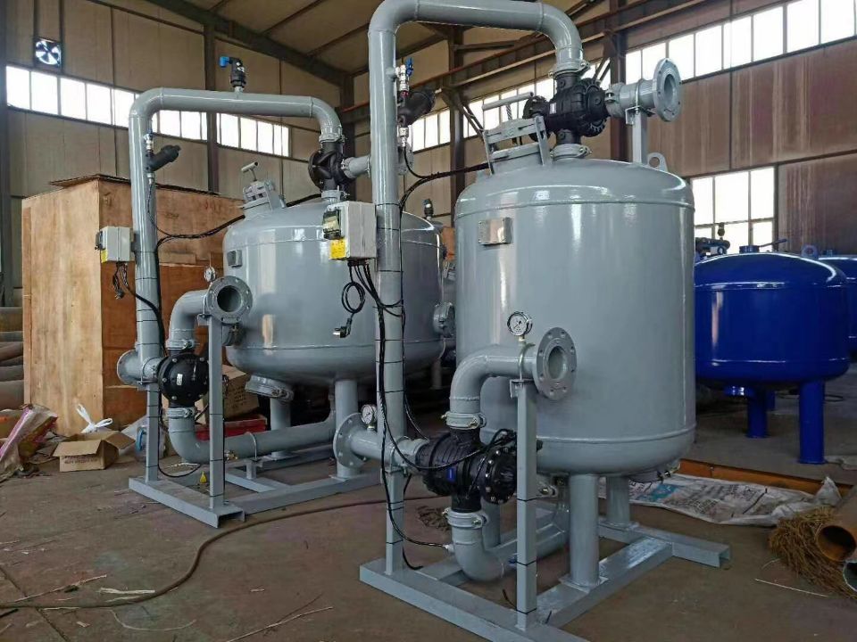 Low Maintenance Water Treatment Sand Filter To Trap And Retain Larger Number Of Solid Particles